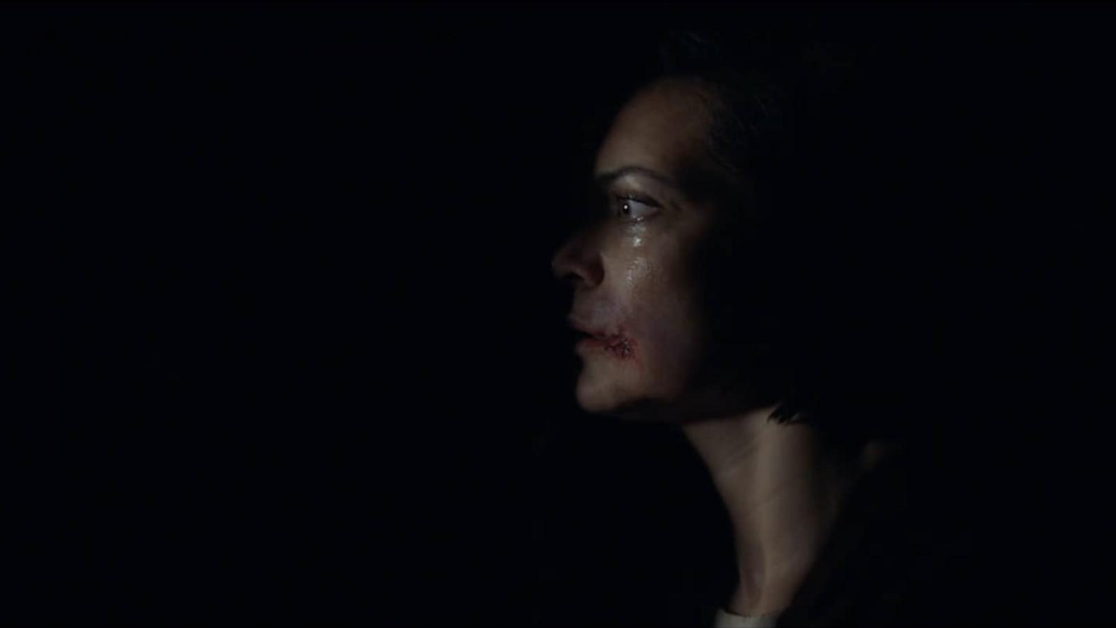 Alone - Limited Edition Blu-ray + Booklet (Blu-ray) Alone - Limited Edition Blu-ray + Booklet (Blu-ray)