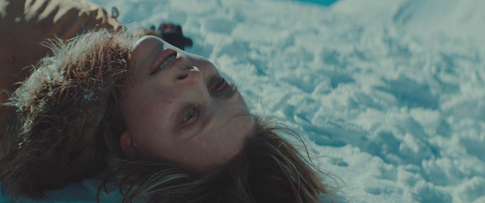 Let It Snow - Limited Edition DVD + Booklet (DVD) Let It Snow - Limited Edition DVD + Booklet (DVD)