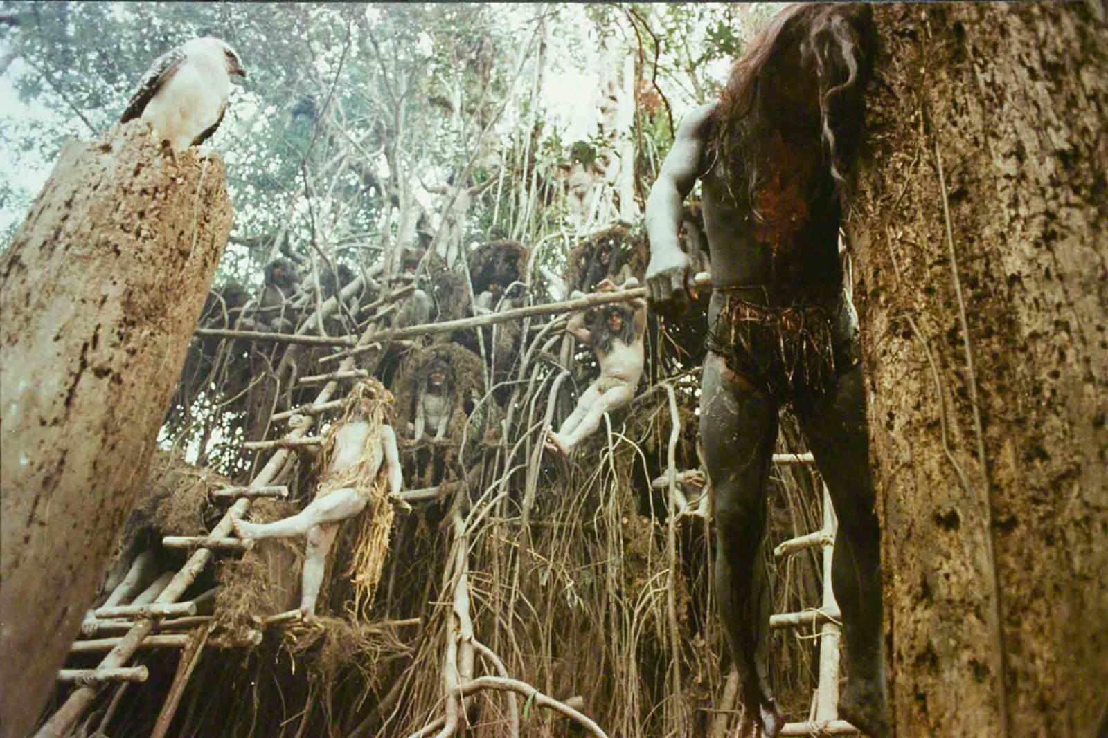 Cannibal Holocaust - Limited Edition Midnight Gold 4K Ultra HD + Blu-ray + Blu-ray Bonus + Booklet + Card (Blu-ray) Cannibal Holocaust - Limited Edition Midnight Gold 4K Ultra HD + Blu-ray + Blu-ray Bonus + Booklet + Card (Blu-ray)