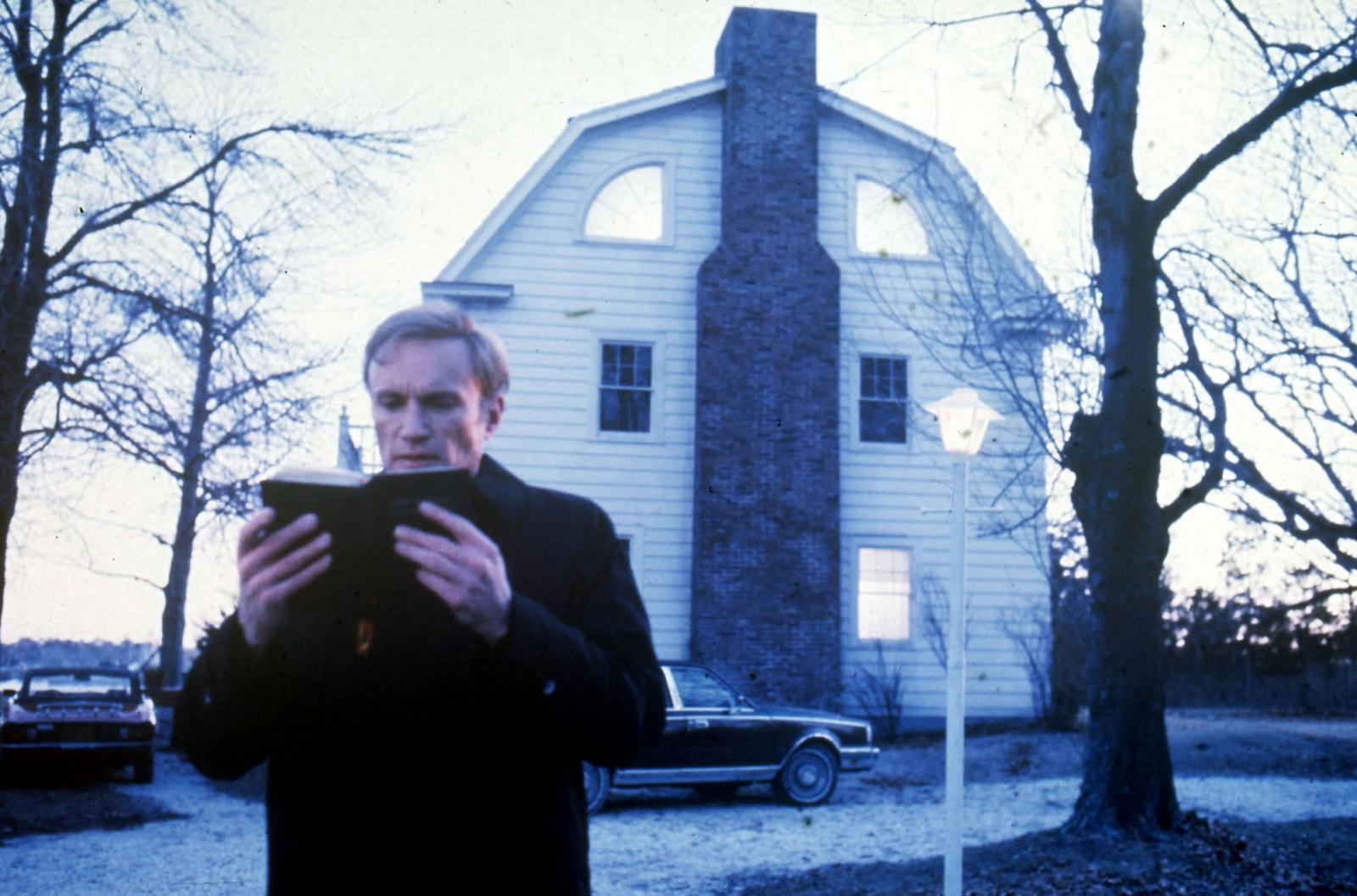 The Amityville Horror Trilogy - Limited Edition 3 DVD + Book da Collezione (DVD) The Amityville Horror Trilogy - Limited Edition 3 DVD + Book da Collezione (DVD)