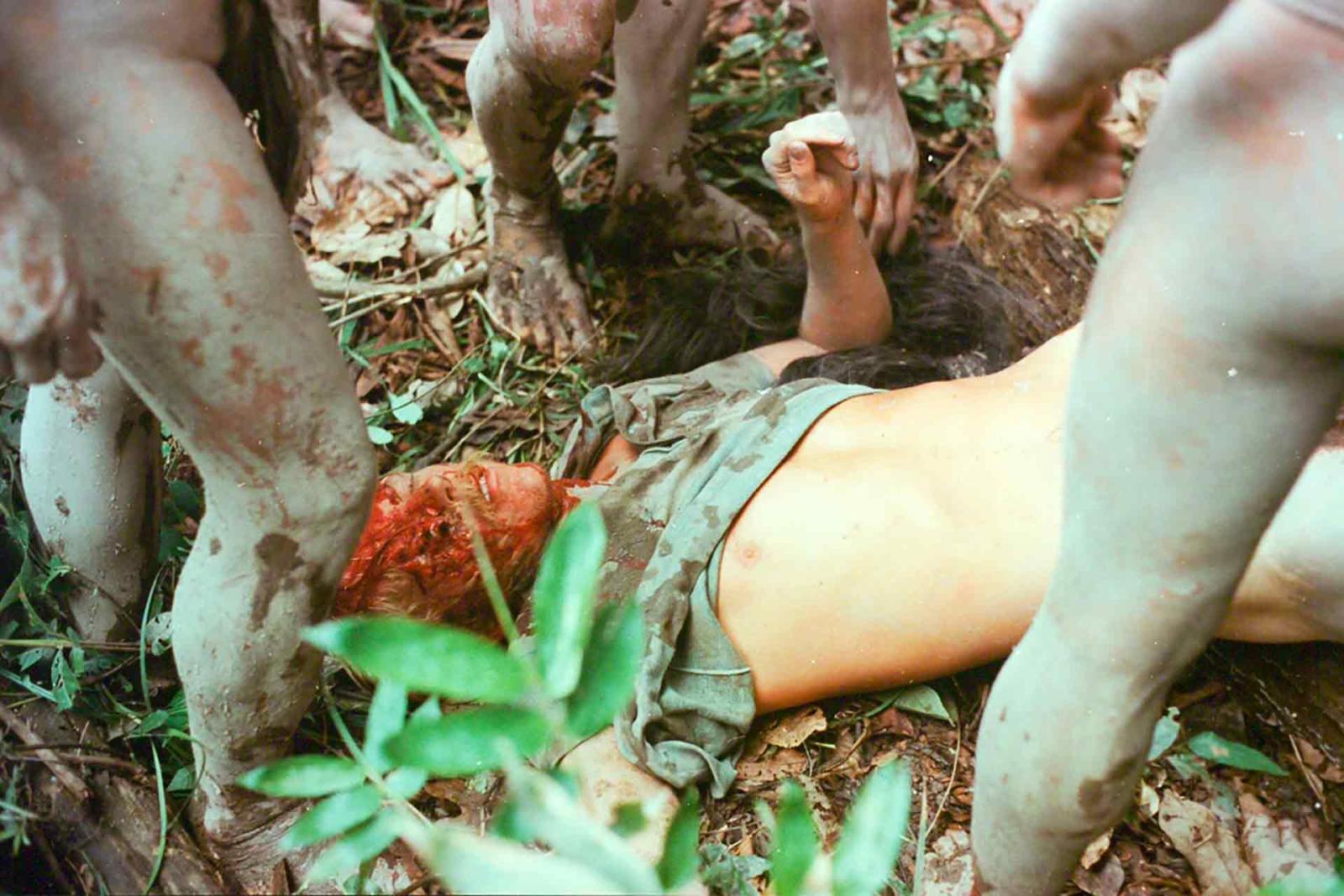 Cannibal Holocaust - Limited Edition Midnight Gold 4K Ultra HD + Blu-ray + Blu-ray Bonus + Booklet + Card (Blu-ray) Cannibal Holocaust - Limited Edition Midnight Gold 4K Ultra HD + Blu-ray + Blu-ray Bonus + Booklet + Card (Blu-ray)